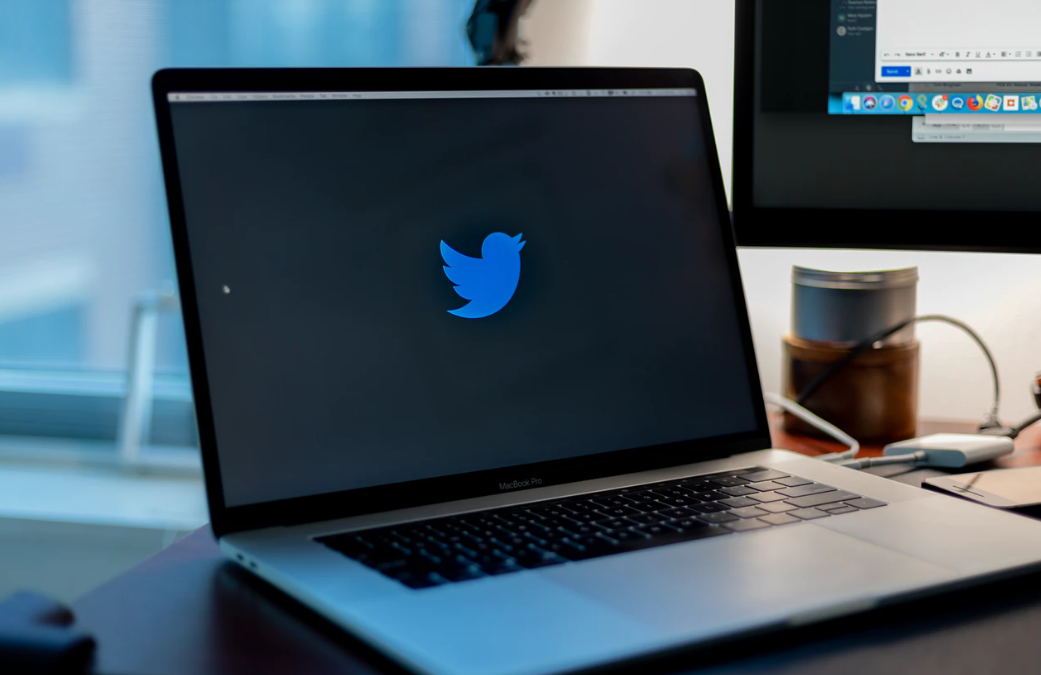 HOW TO GET A VERIFIED TWITTER ACCOUNT in 10 Minutes!