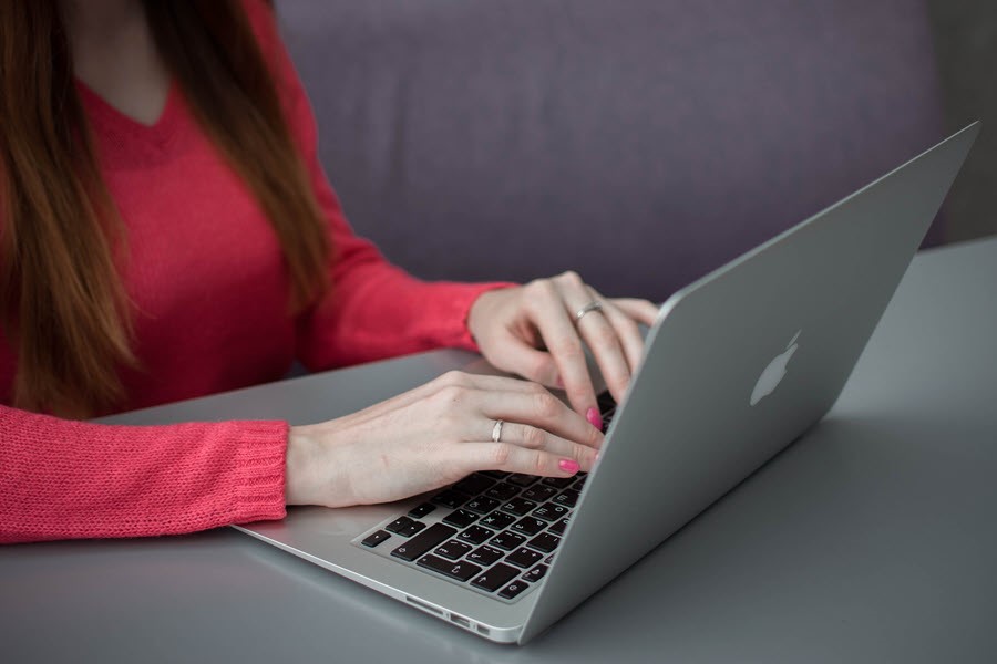 Choosing a Laptop for Blogging